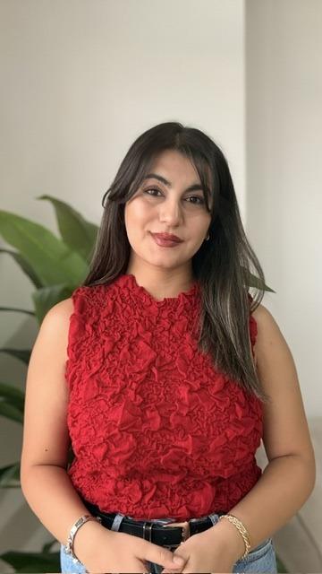 Psikolog Ayşegül Güneş Şekerli — gerçek portre fotoğrafı